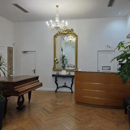 B11hotel Nice Buitenkant foto